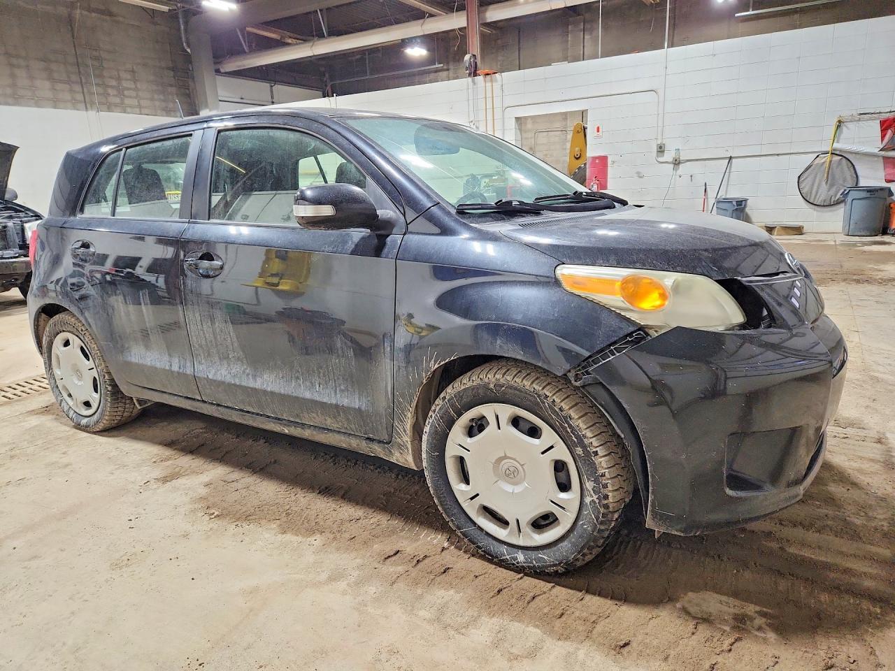 2011 TOYOTA SCION