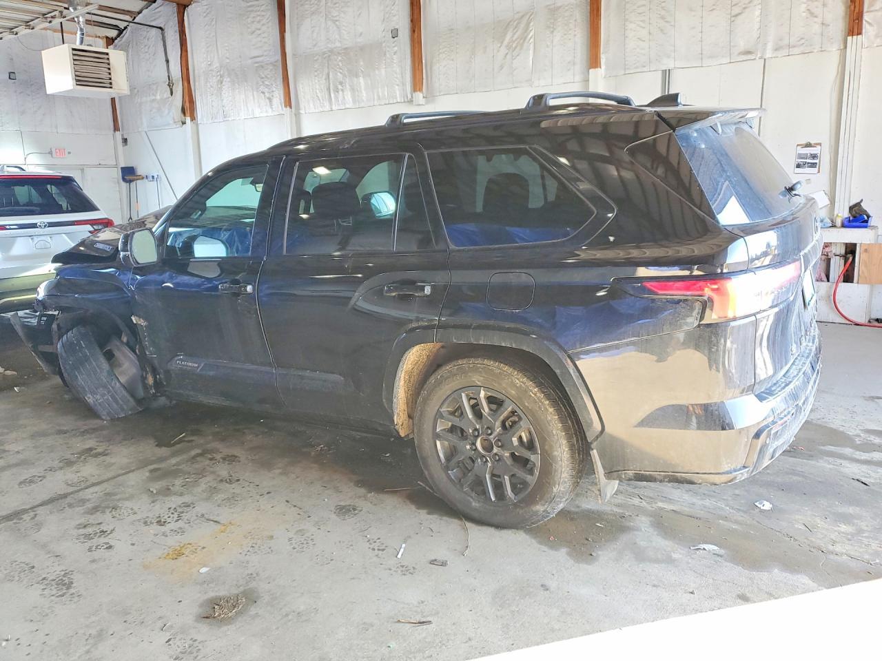 2024 TOYOTA Sequoia
