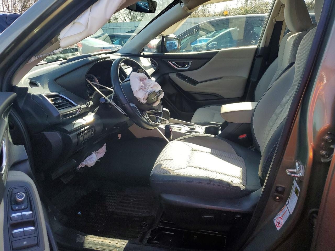 2019 SUBARU FORESTER
