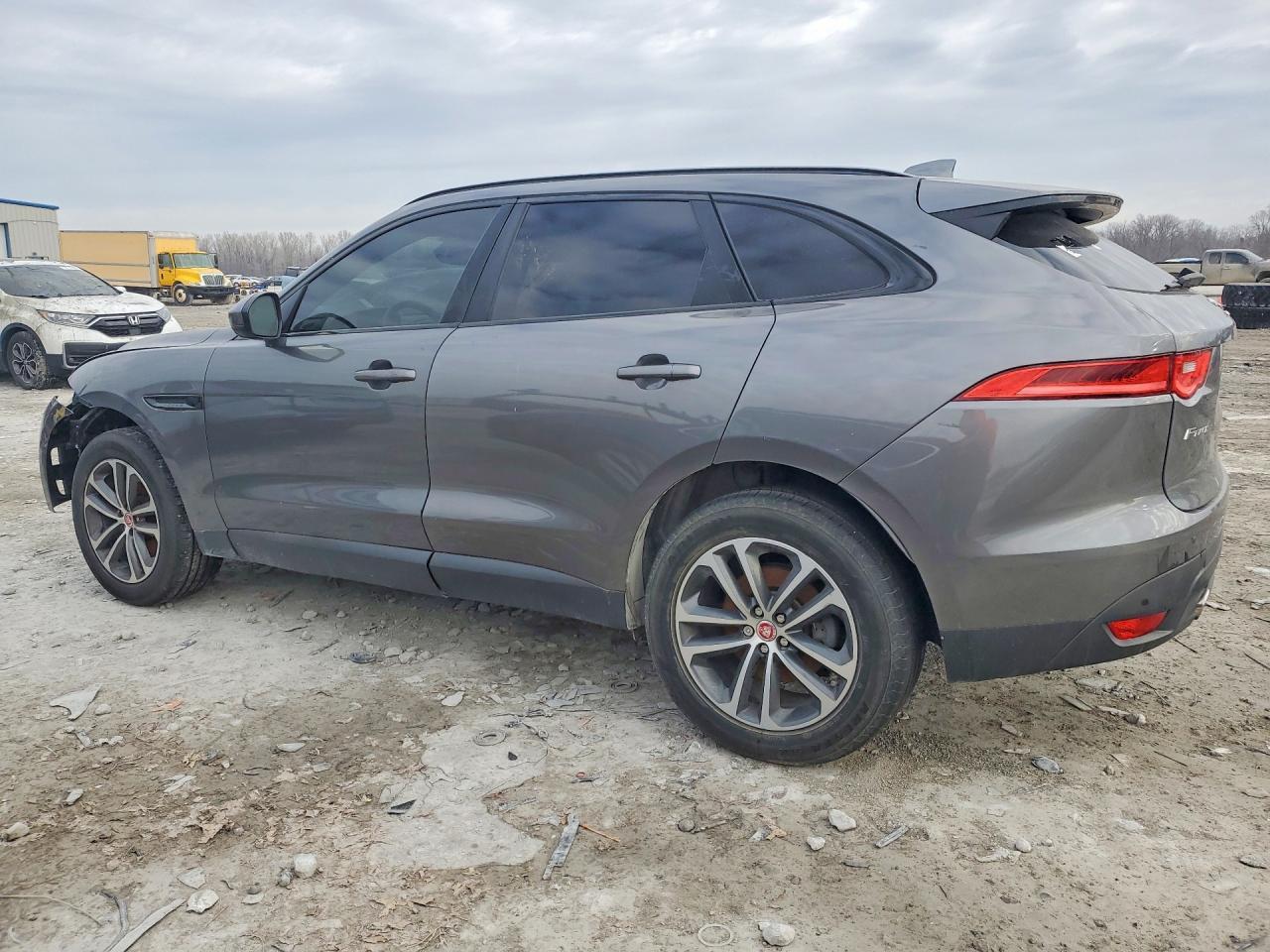 2017 JAGUAR F-Pace