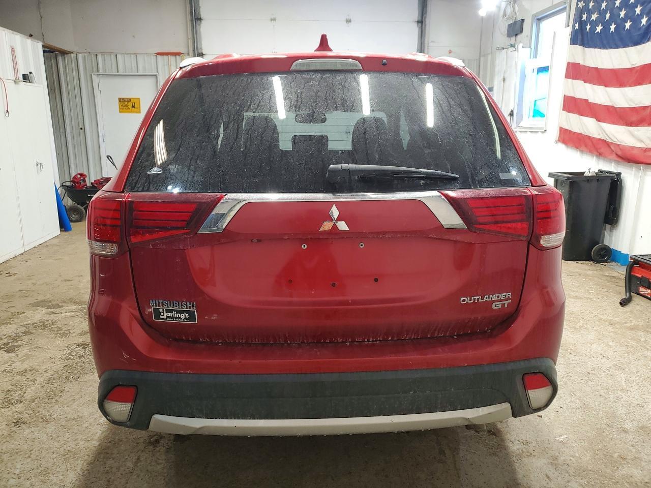 2018 MITSUBISHI outlander