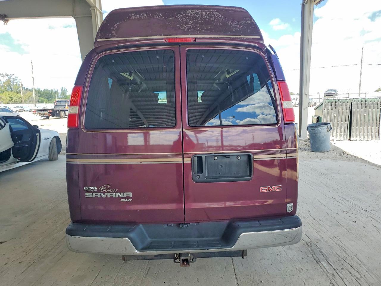 2004 GMC Savana
