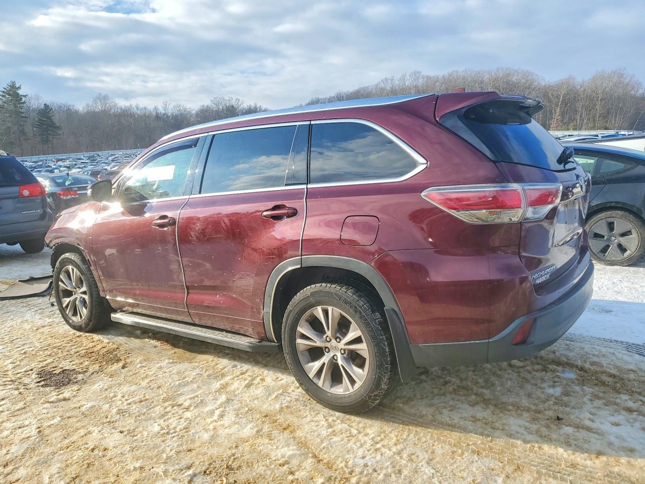 2015 TOYOTA HIGHLANDER