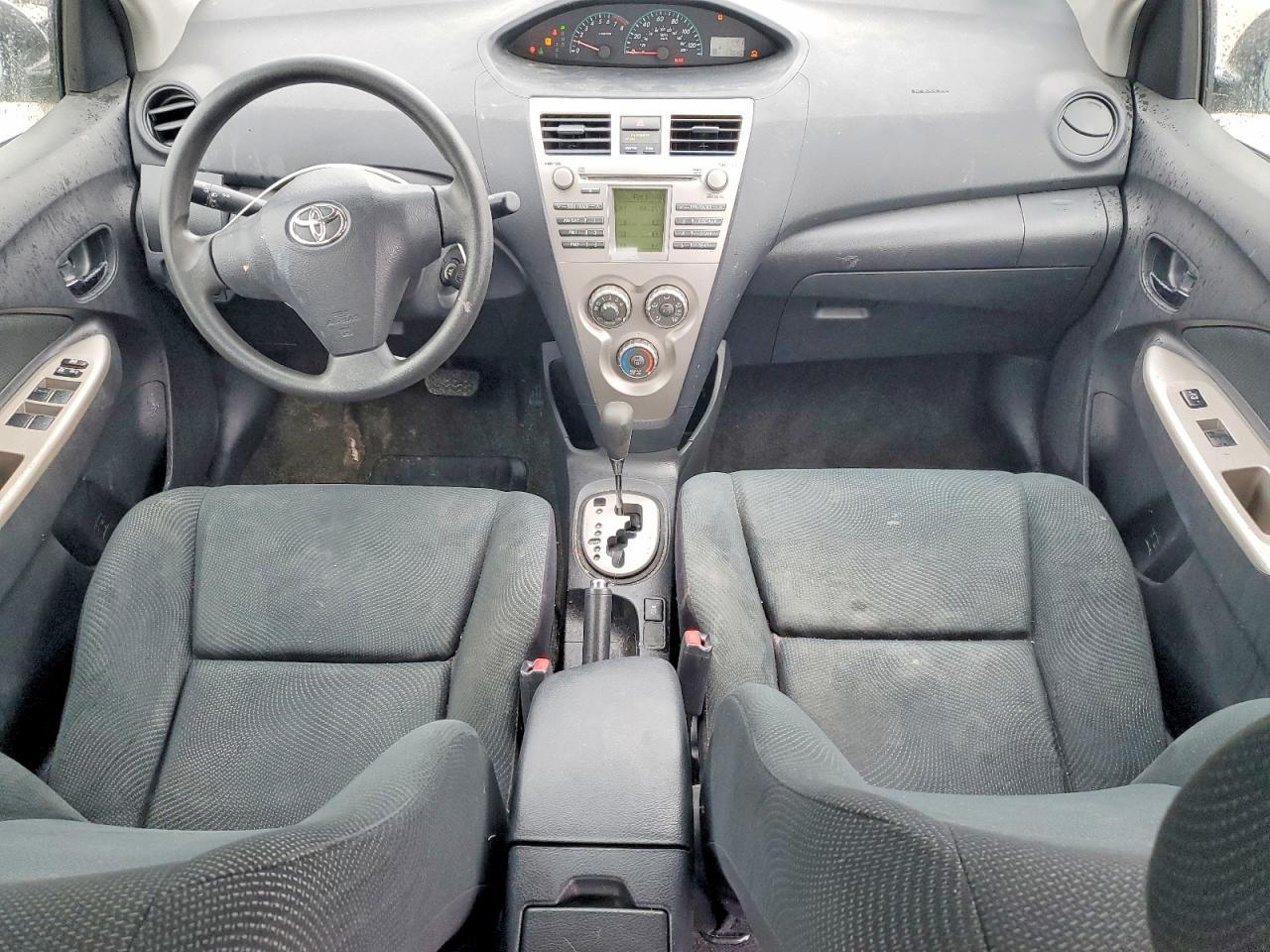 2010 TOYOTA YARIS