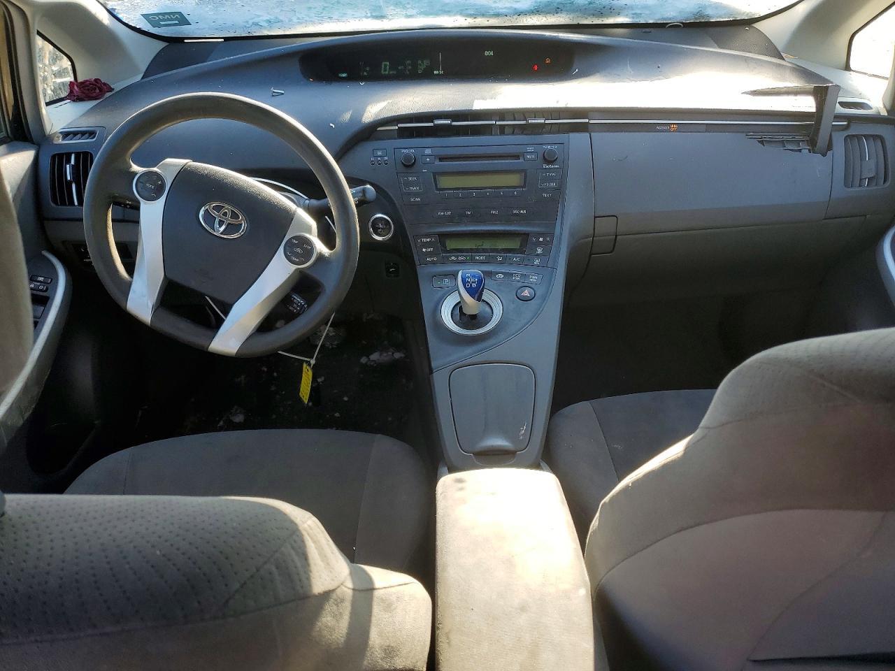 2011 TOYOTA PRIUS