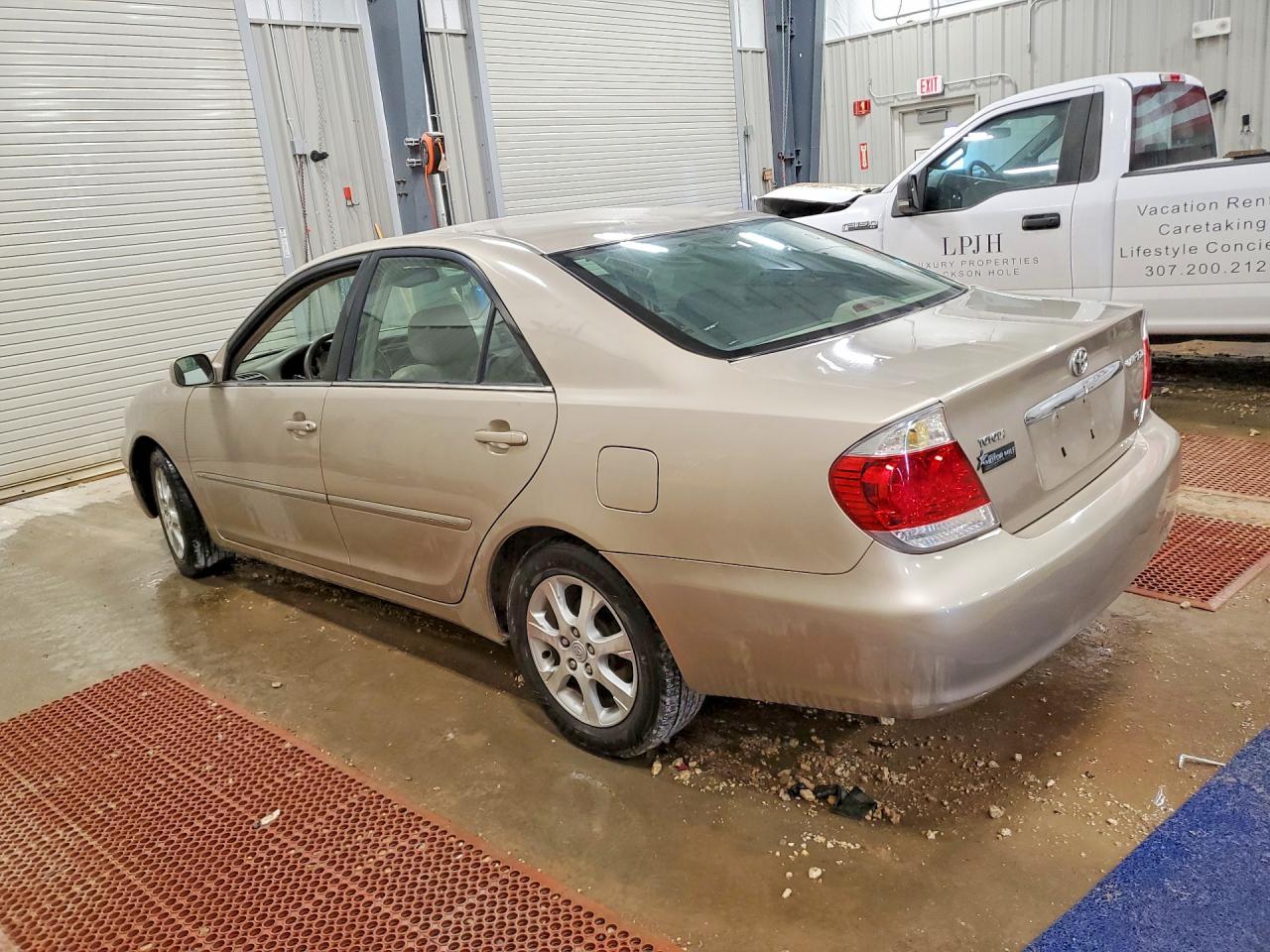 2005 TOYOTA CAMRY