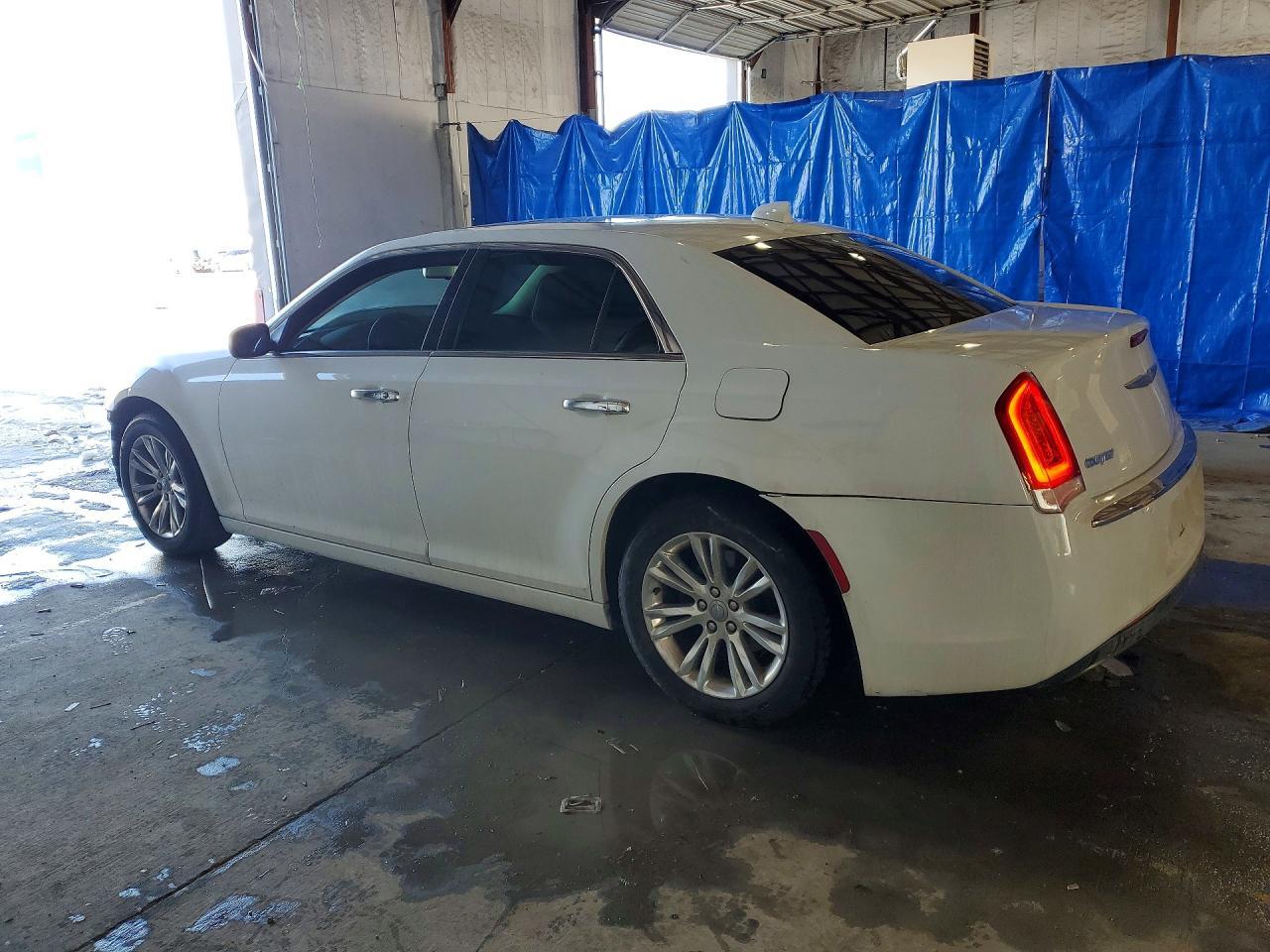 2016 CHRYSLER 300