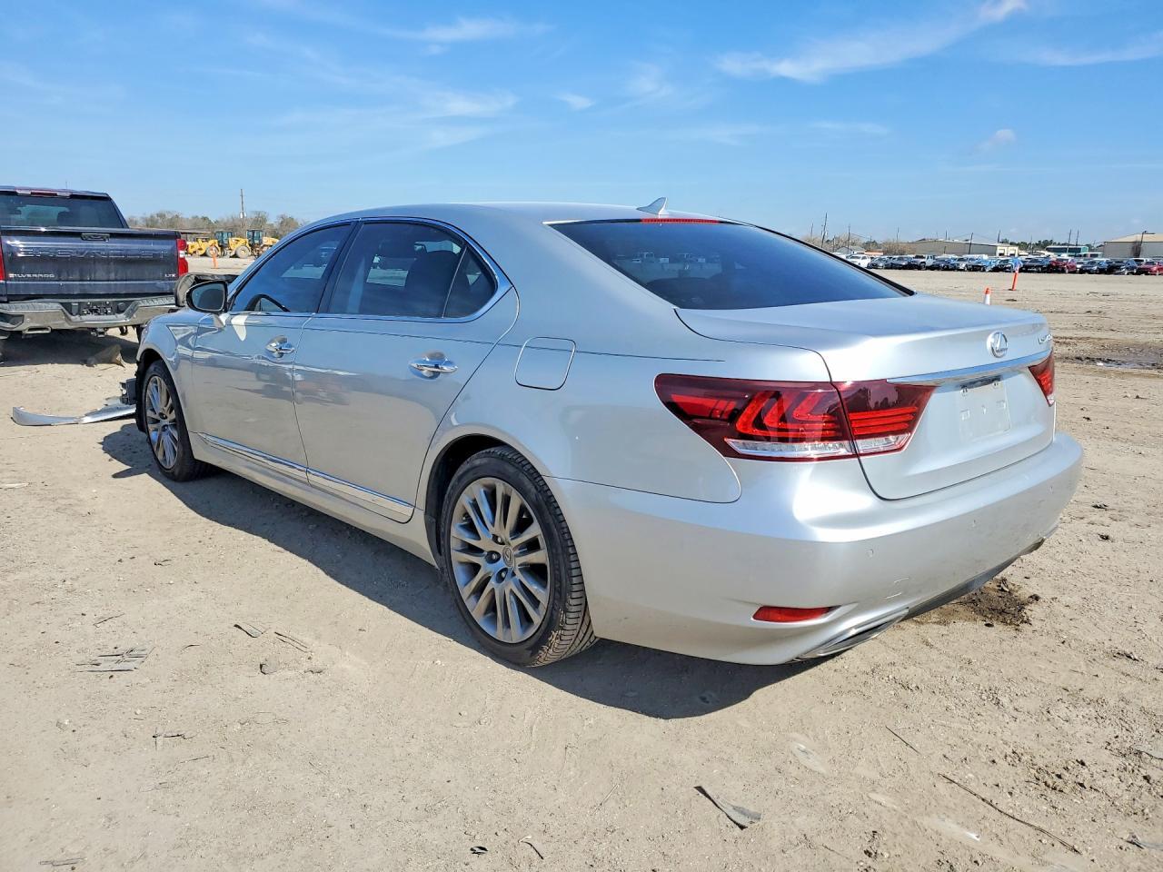 2013 LEXUS LS 460