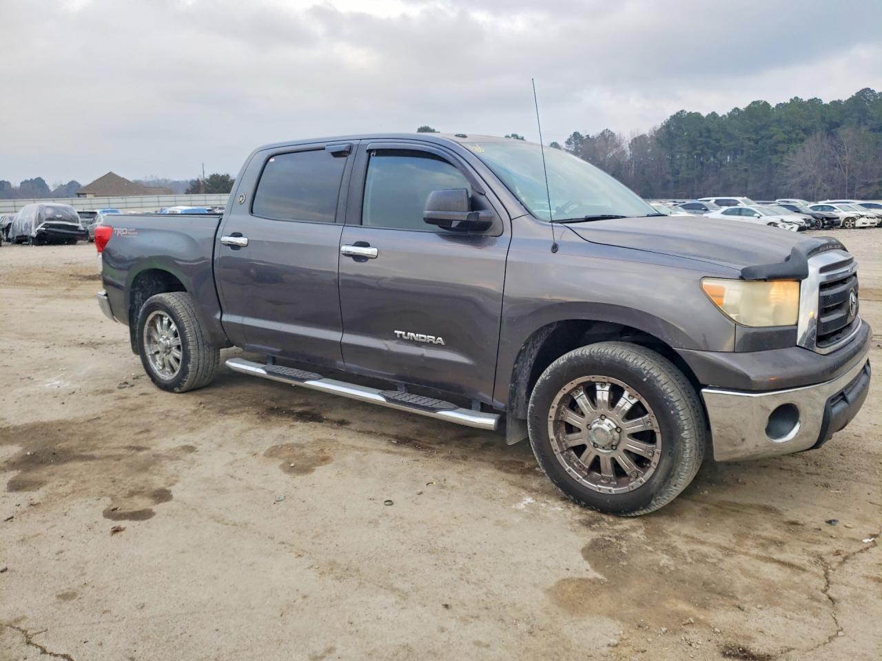 2012 TOYOTA TUNDRA