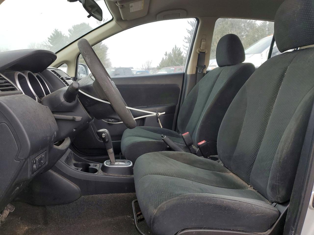 2011 NISSAN VERSA