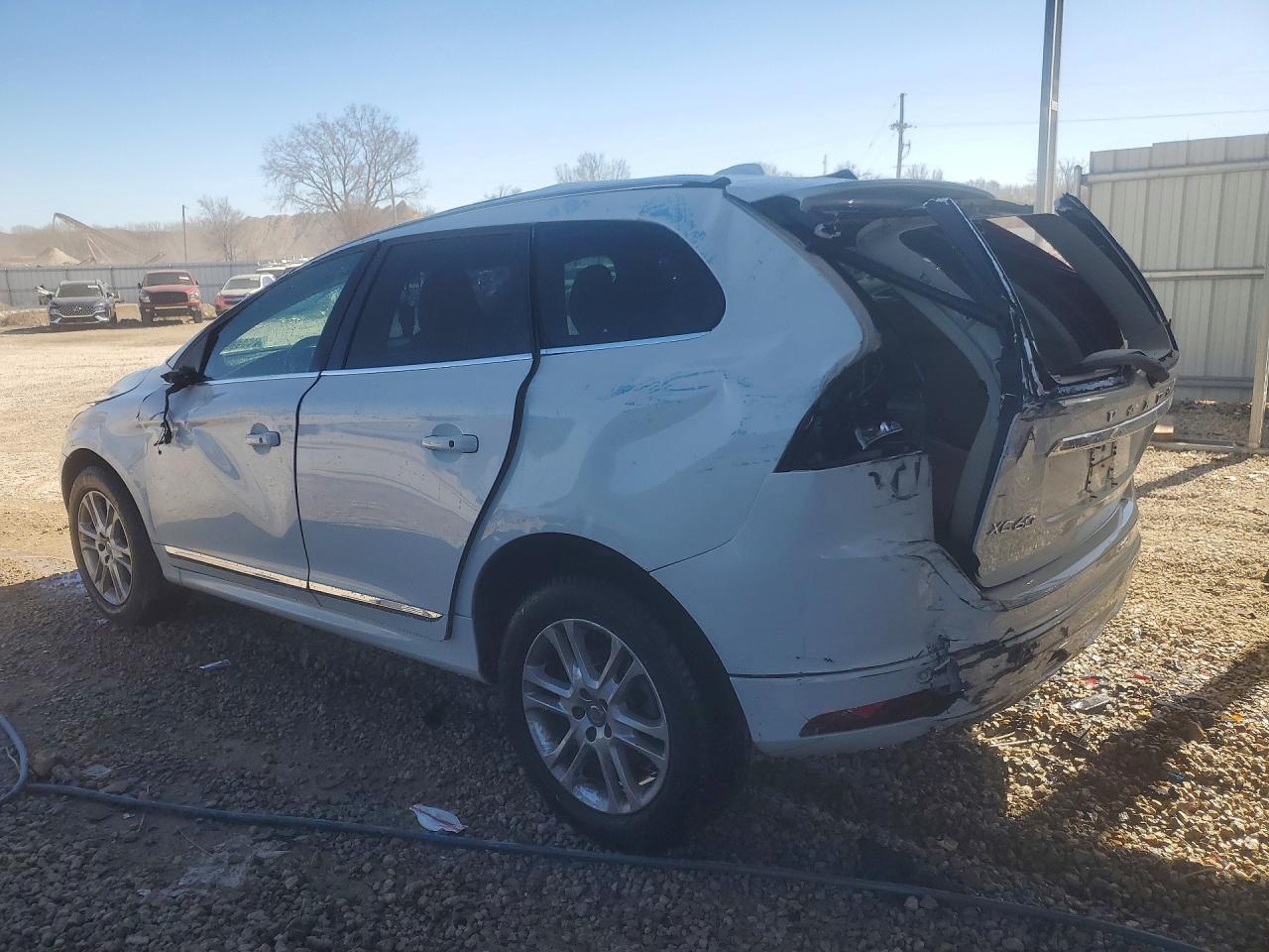 2015 VOLVO XC60