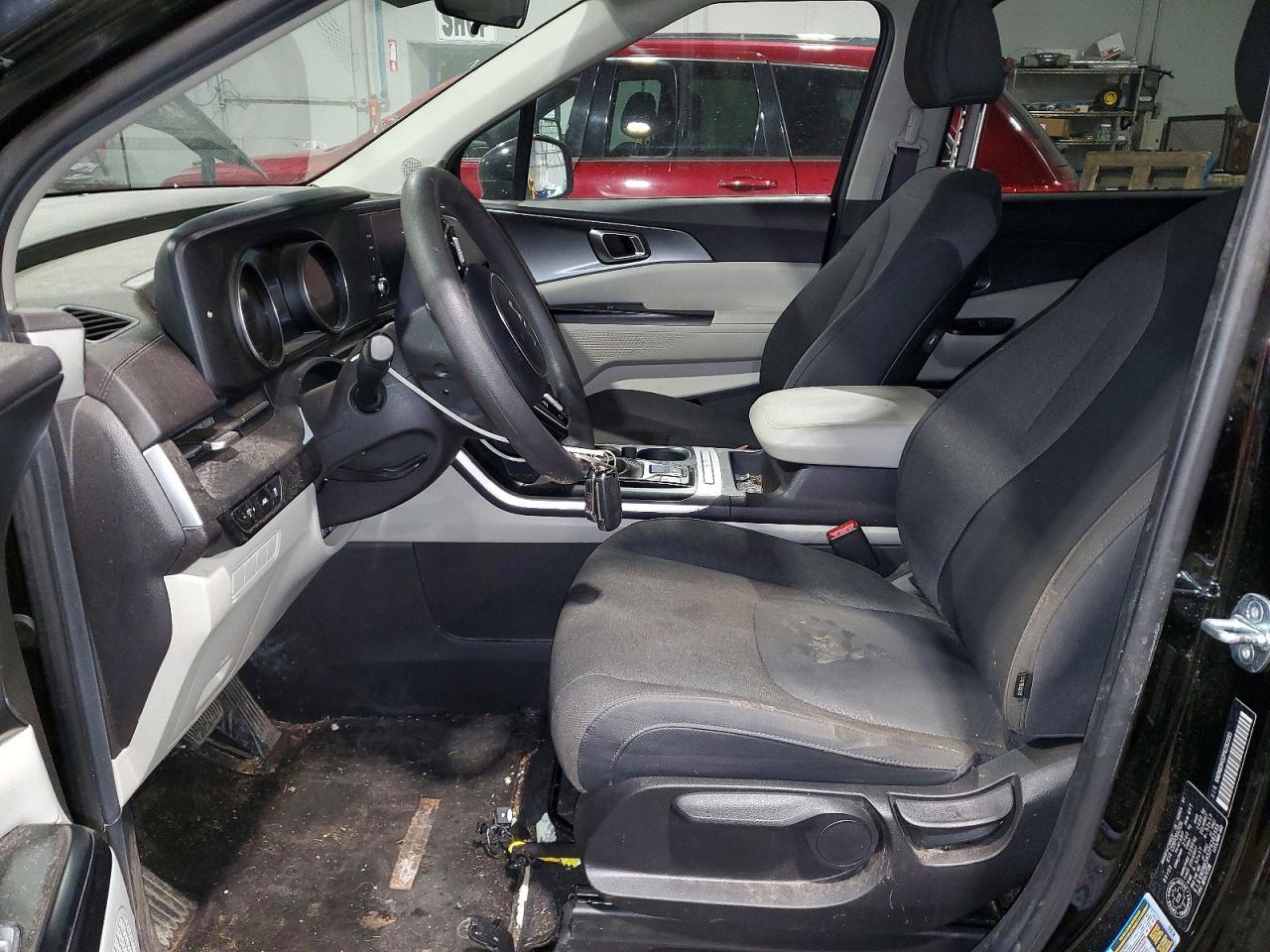 2023 KIA Carnival