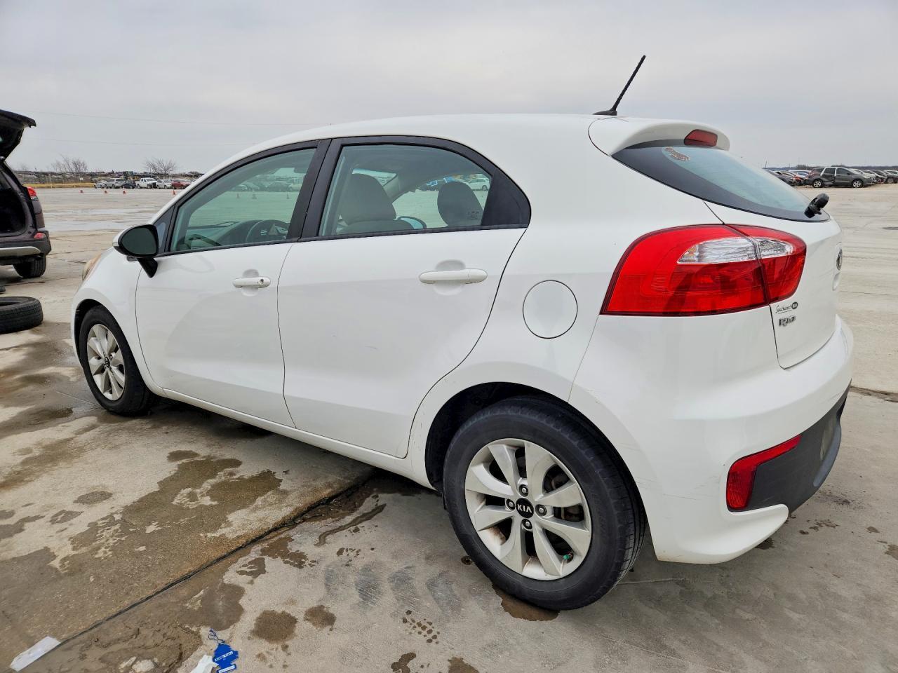 2016 KIA RIO