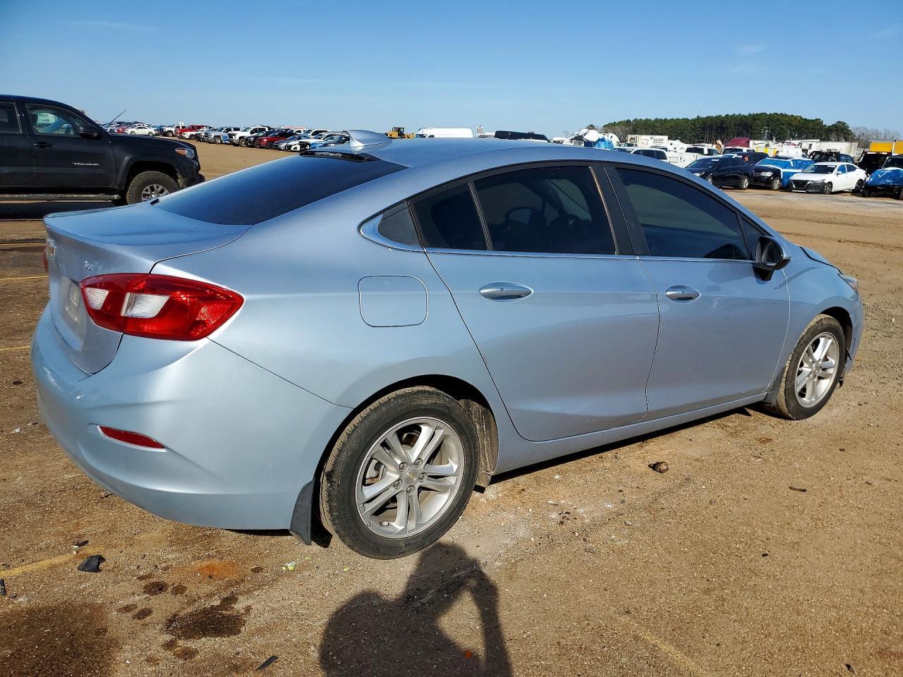2017 CHEVROLET CRUZE