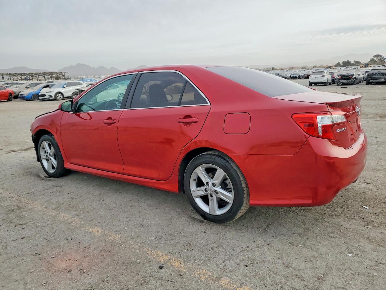 2014 TOYOTA CAMRY