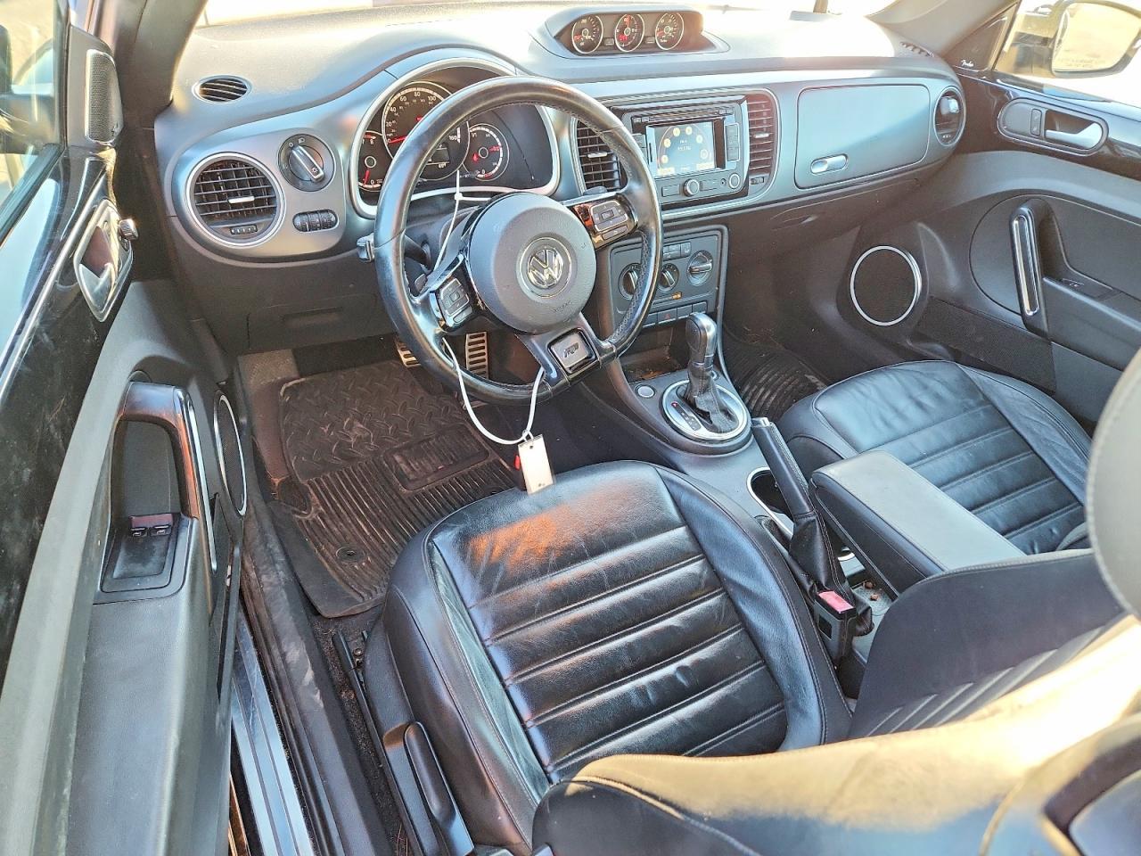 2014 VOLKSWAGEN Beetle
