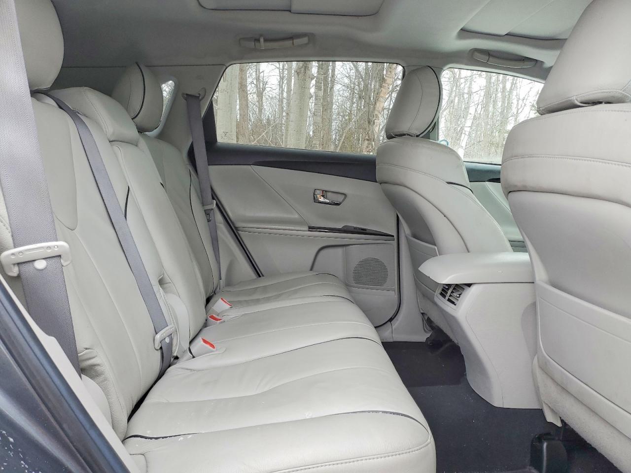 2010 TOYOTA VENZA