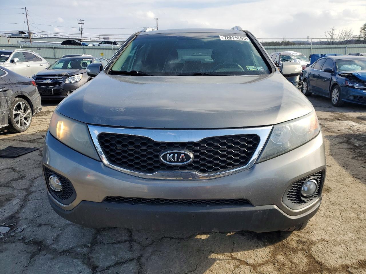 2011 KIA SORENTO