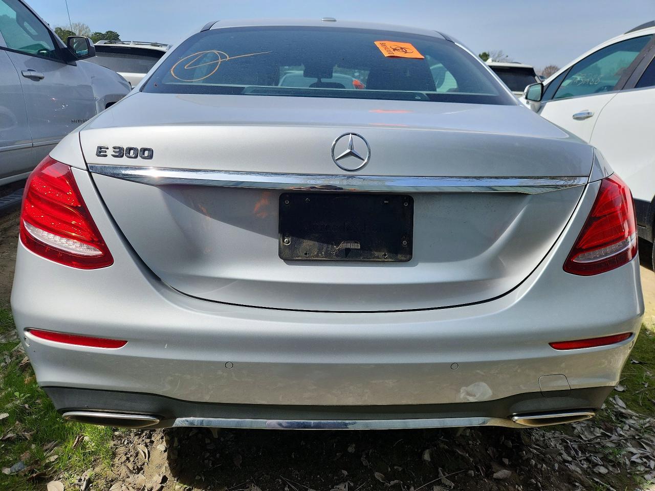 2017 MERCEDES-BENZ E-Class