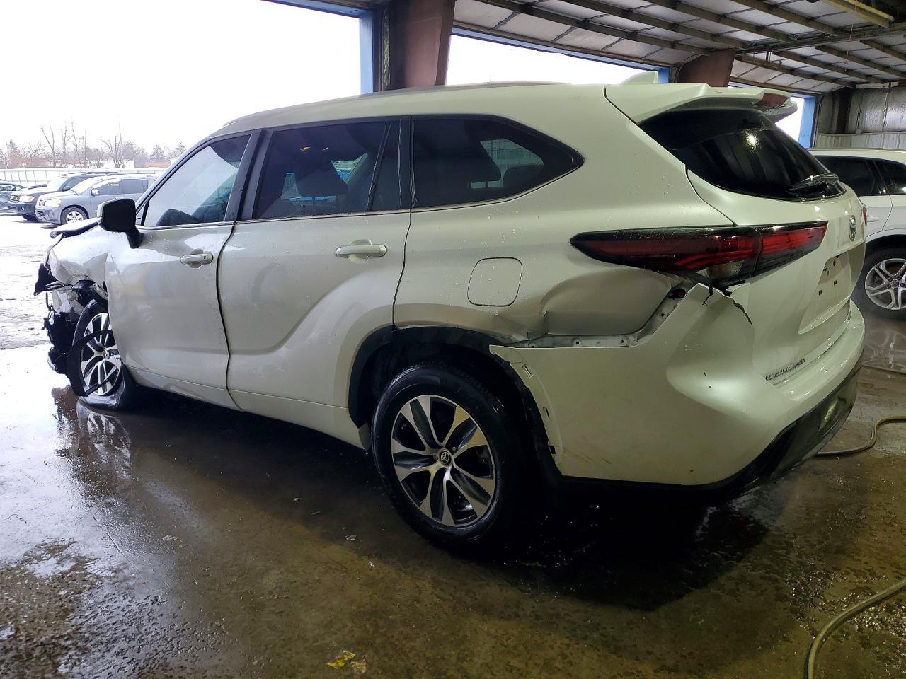 2024 TOYOTA HIGHLANDER