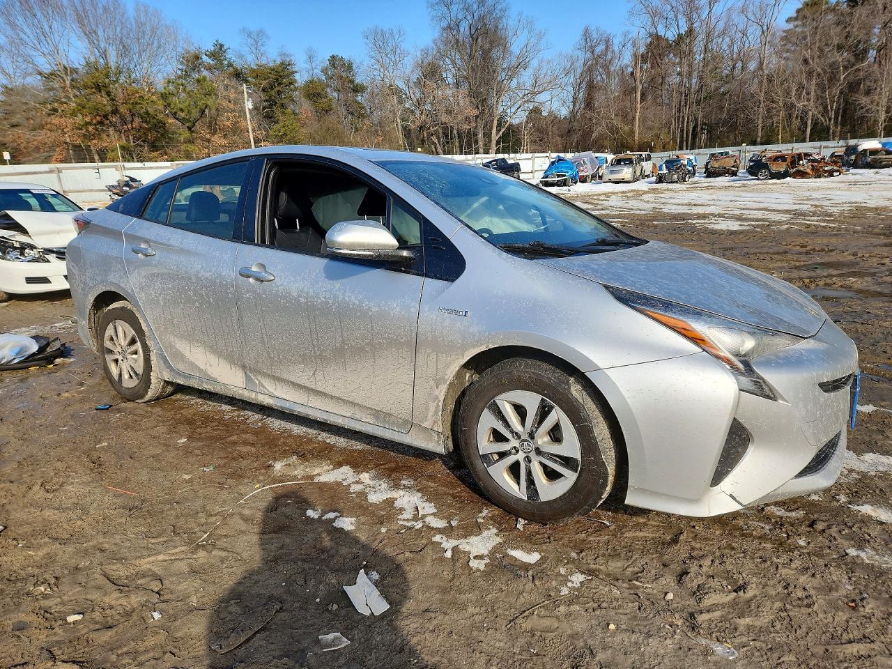 2016 TOYOTA PRIUS