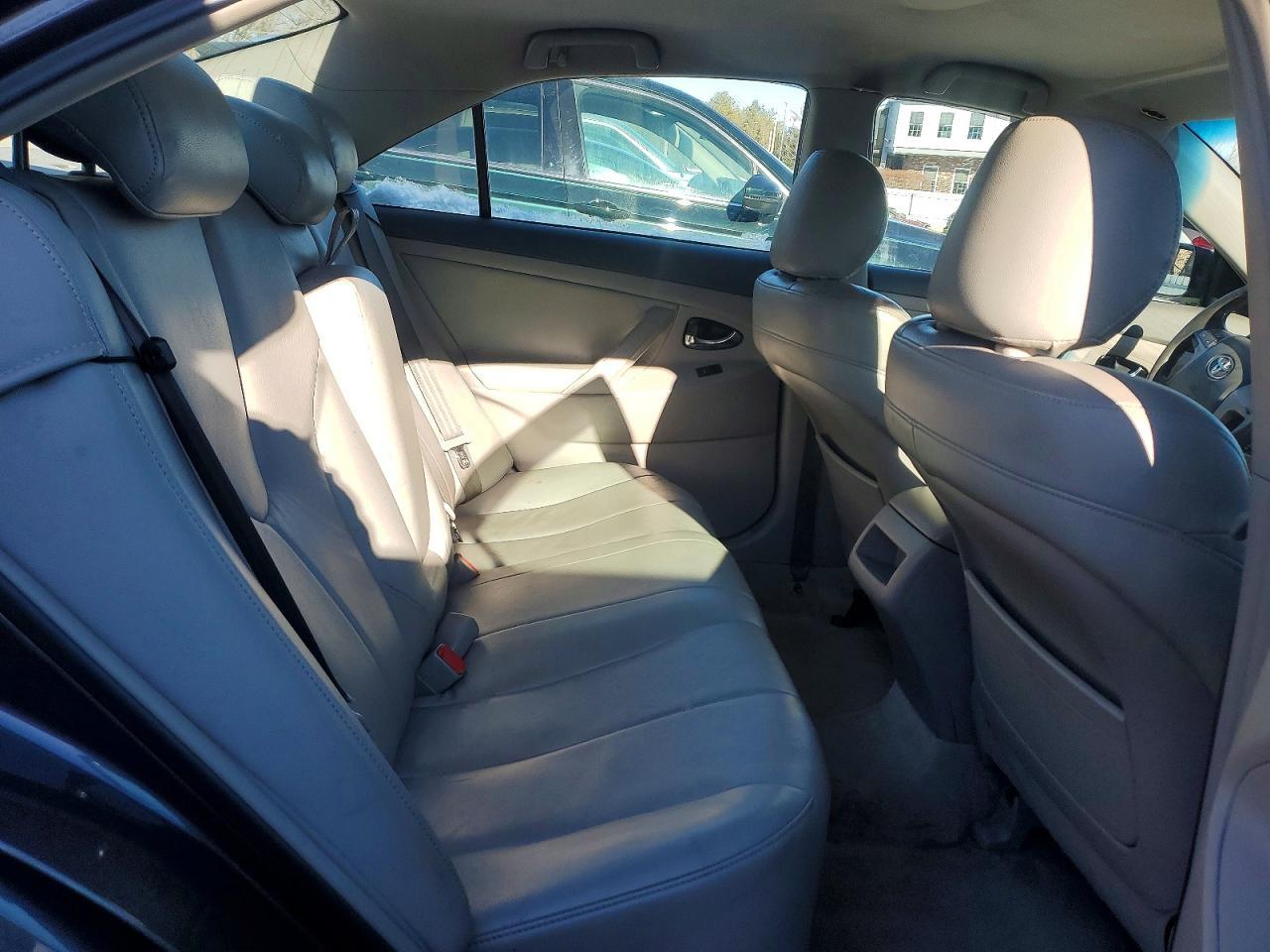 2010 TOYOTA CAMRY