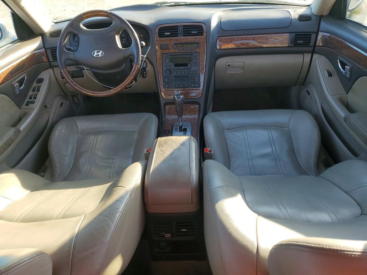 2004 HYUNDAI Xg