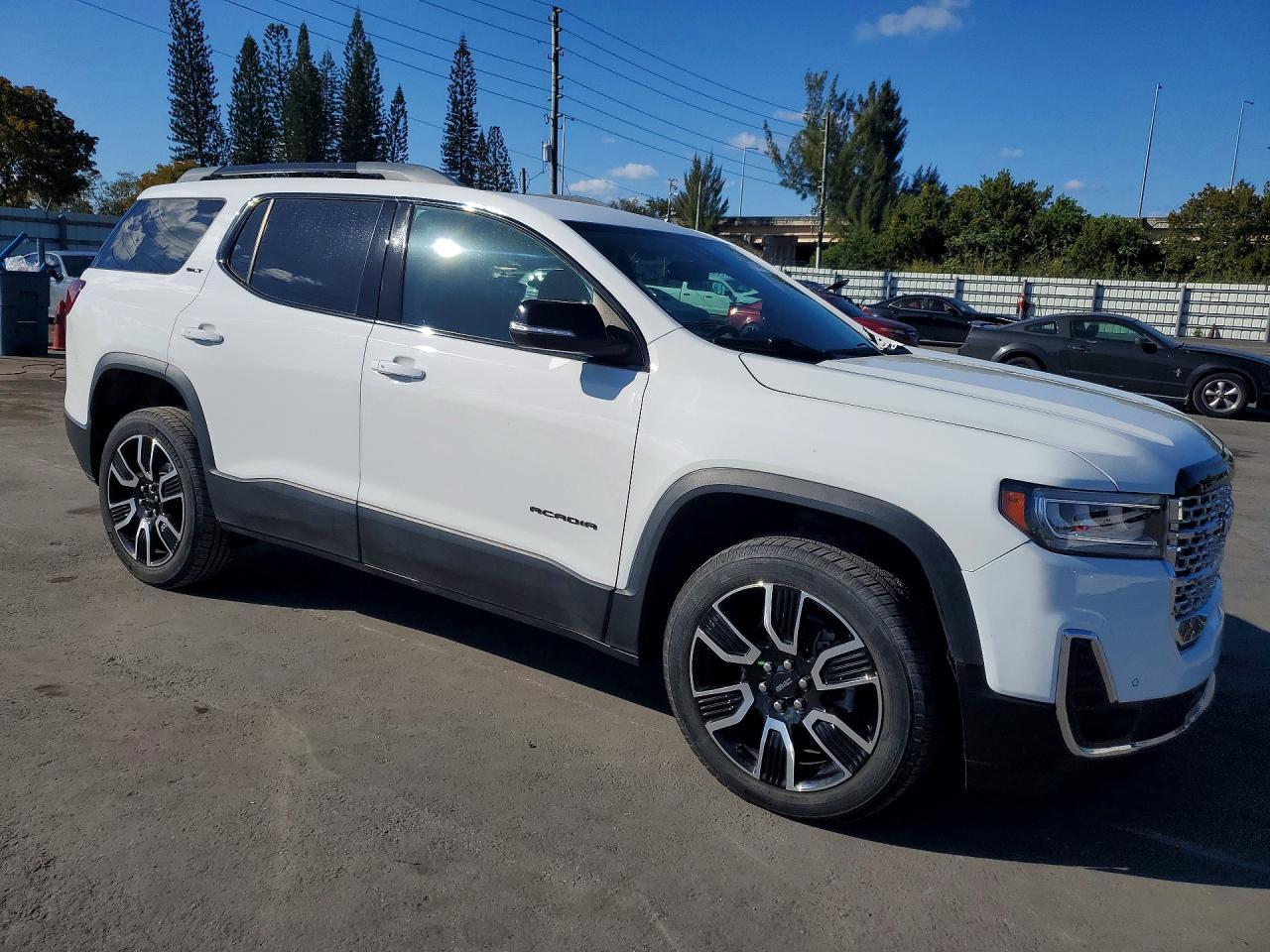 2021 GMC ACADIA