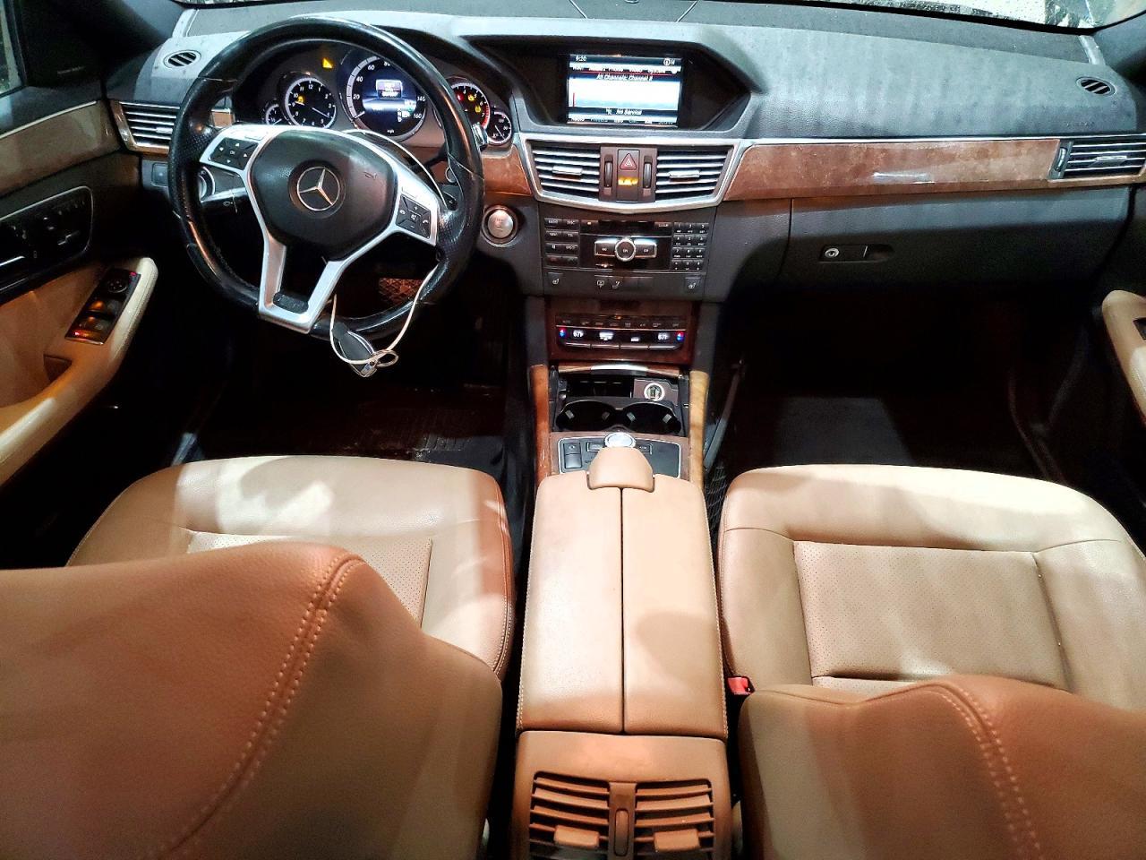 2013 MERCEDES-BENZ E-Class