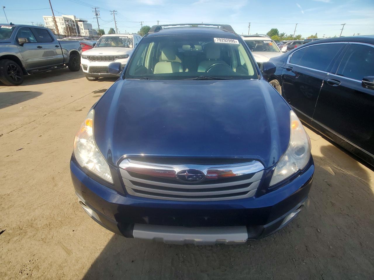 2010 SUBARU Outback