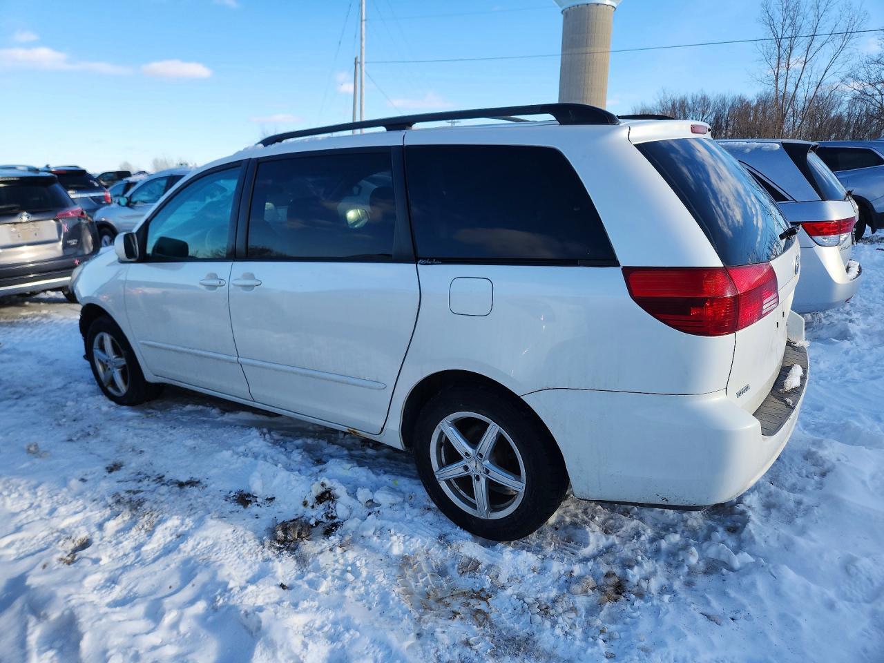 2005 TOYOTA SIENNA