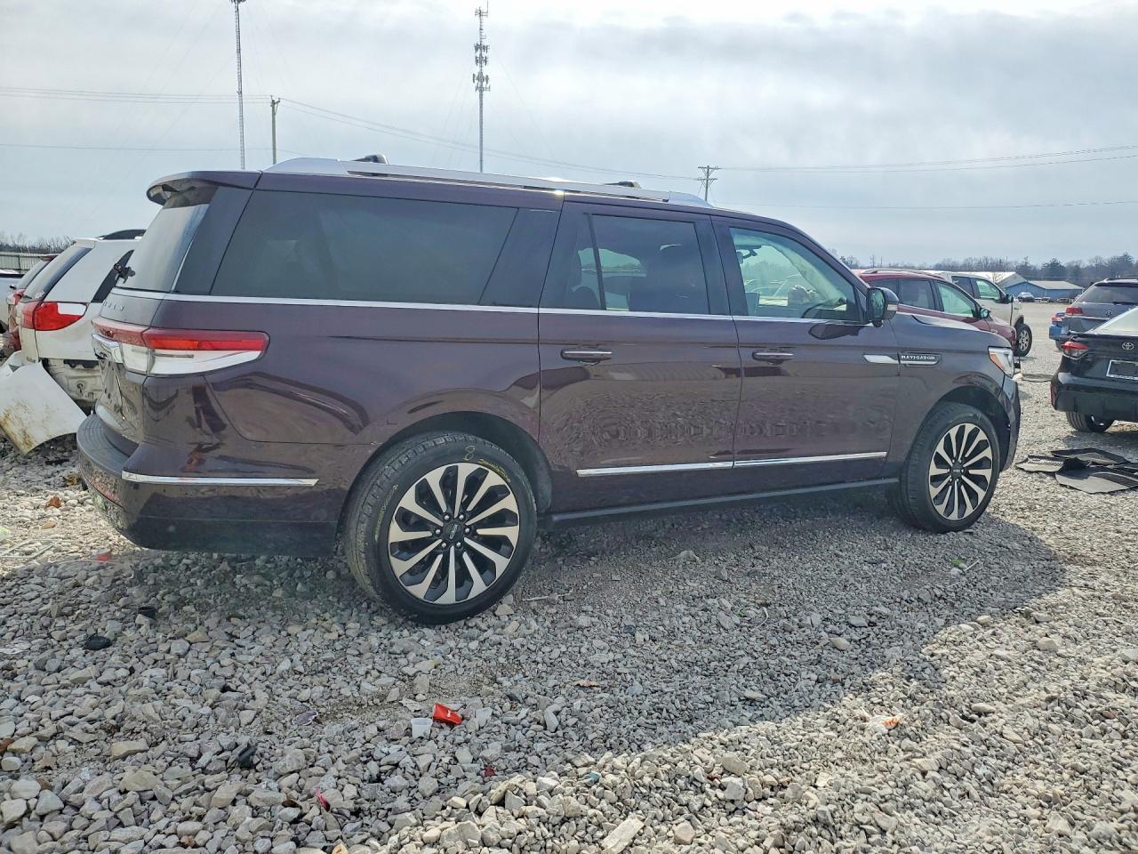 2023 LINCOLN Navigator