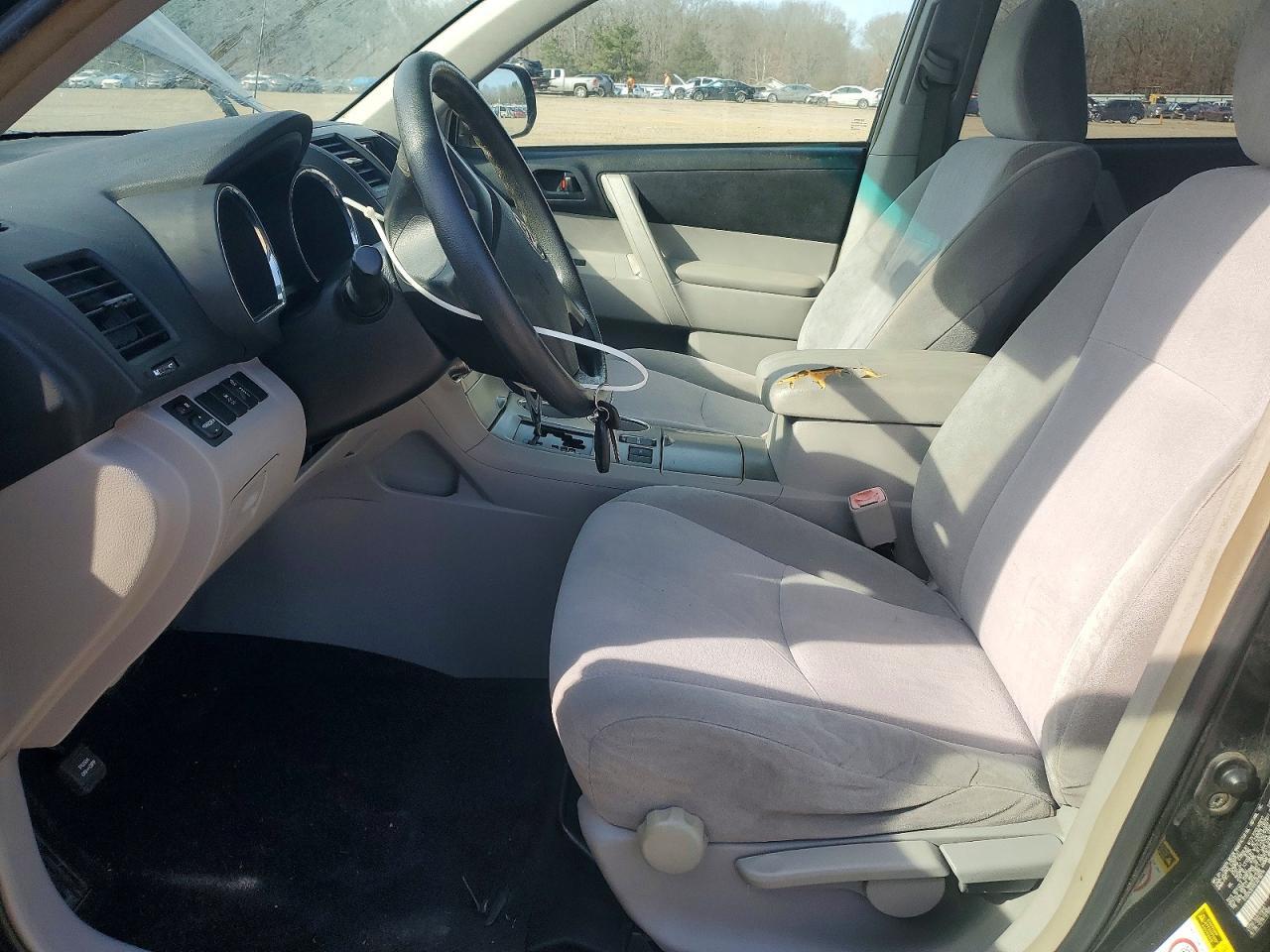 2012 TOYOTA HIGHLANDER