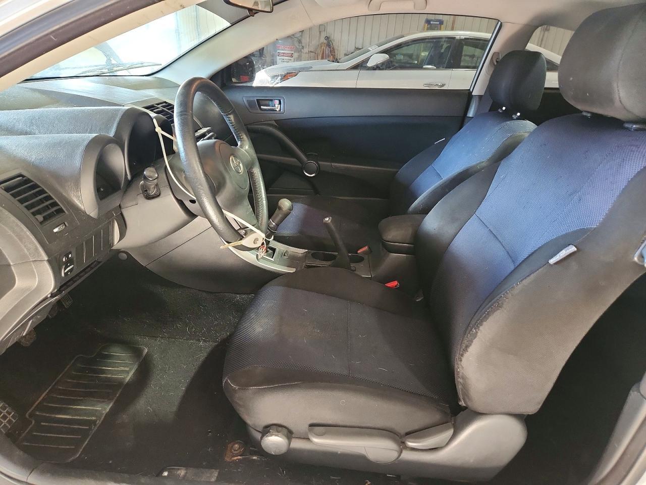 2005 TOYOTA SCION