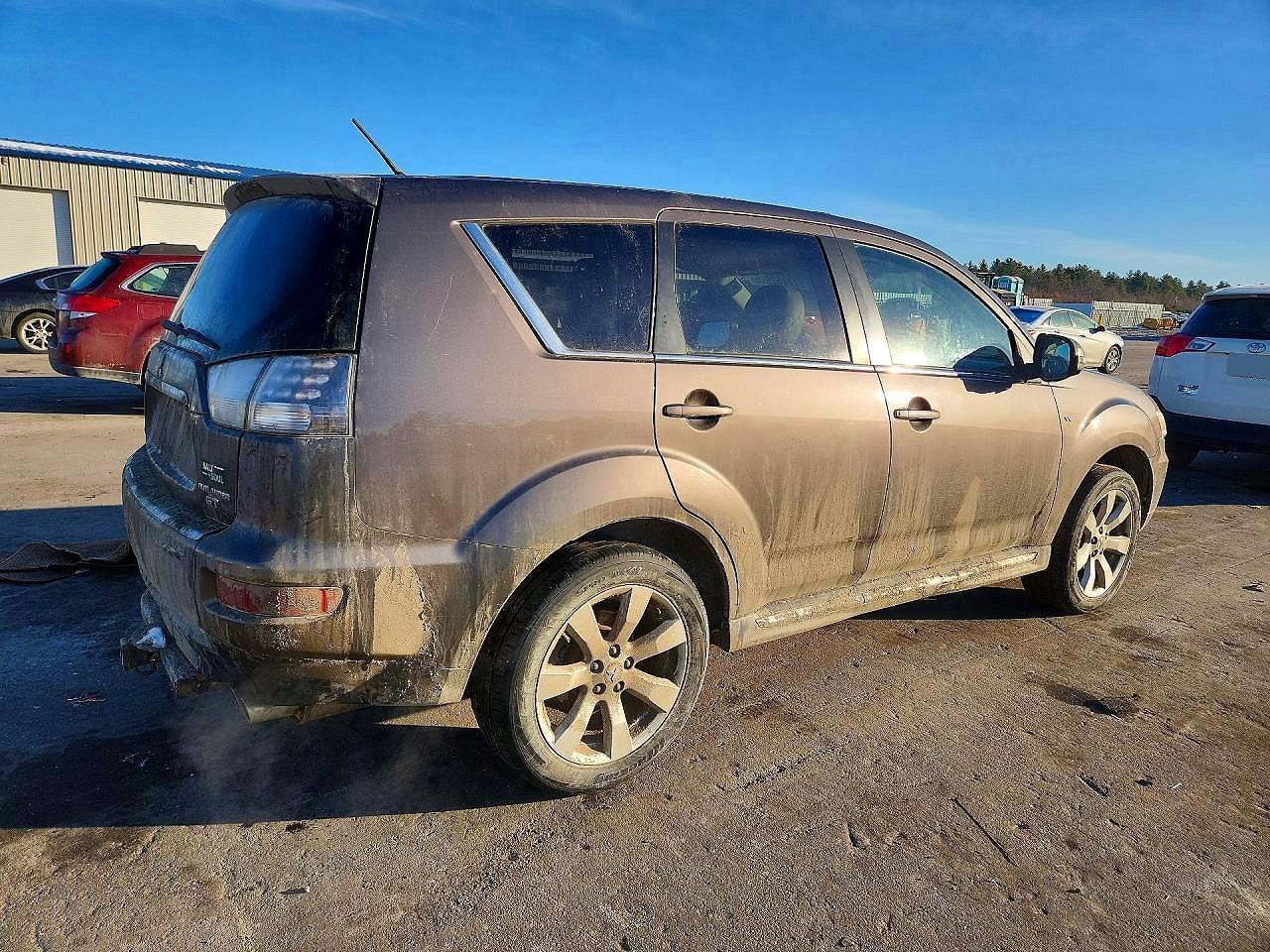 2011 MITSUBISHI outlander