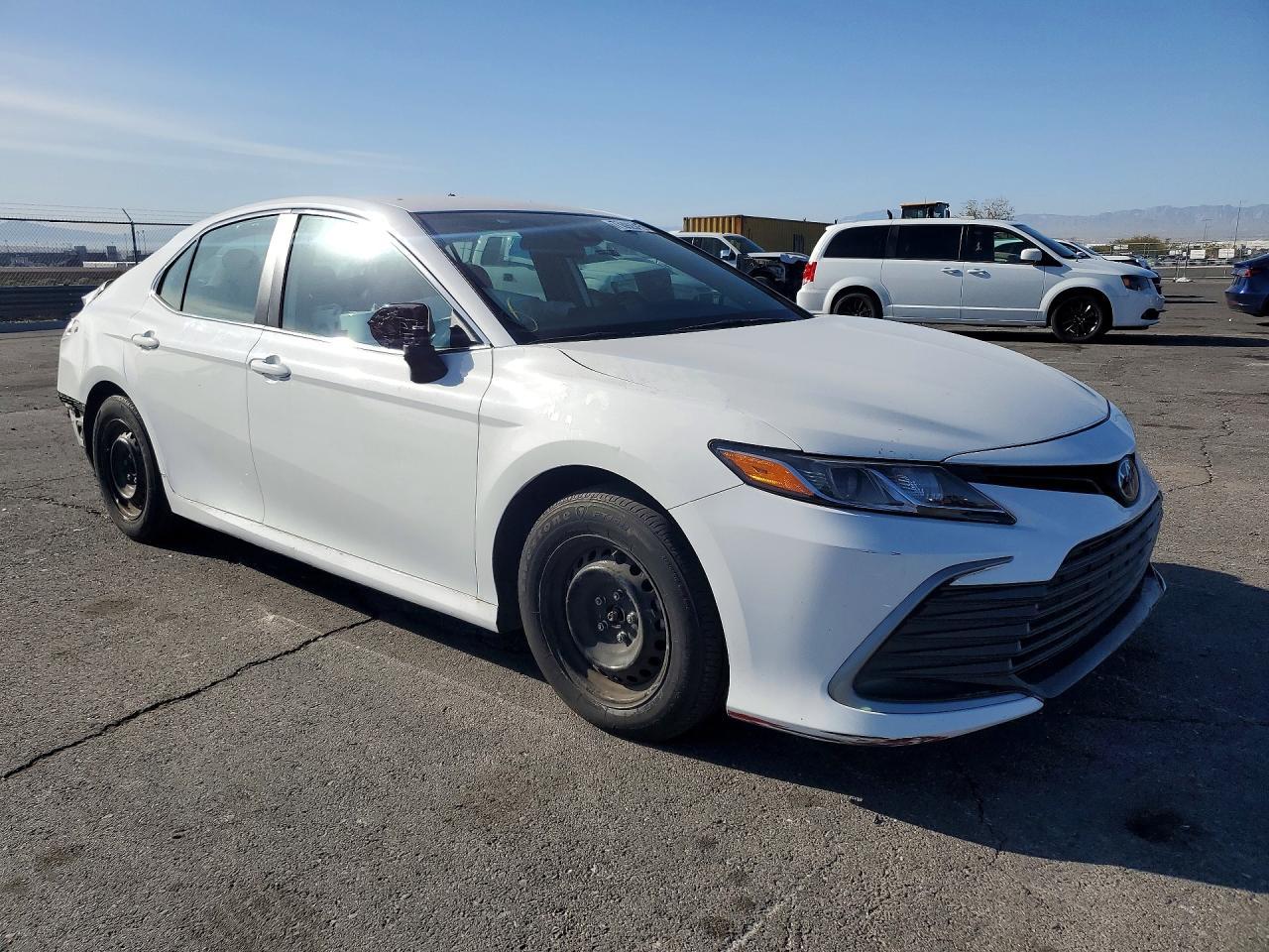 2024 TOYOTA CAMRY