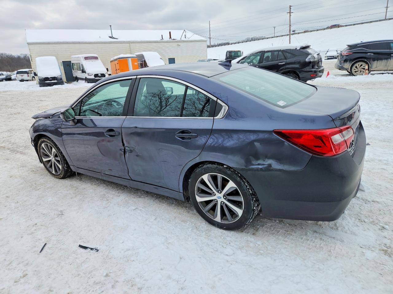 2016 SUBARU Legacy