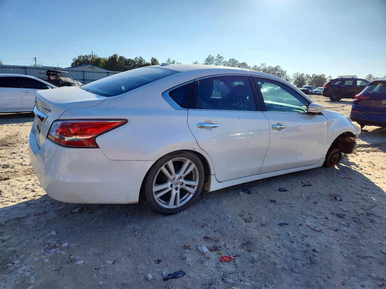 2013 NISSAN