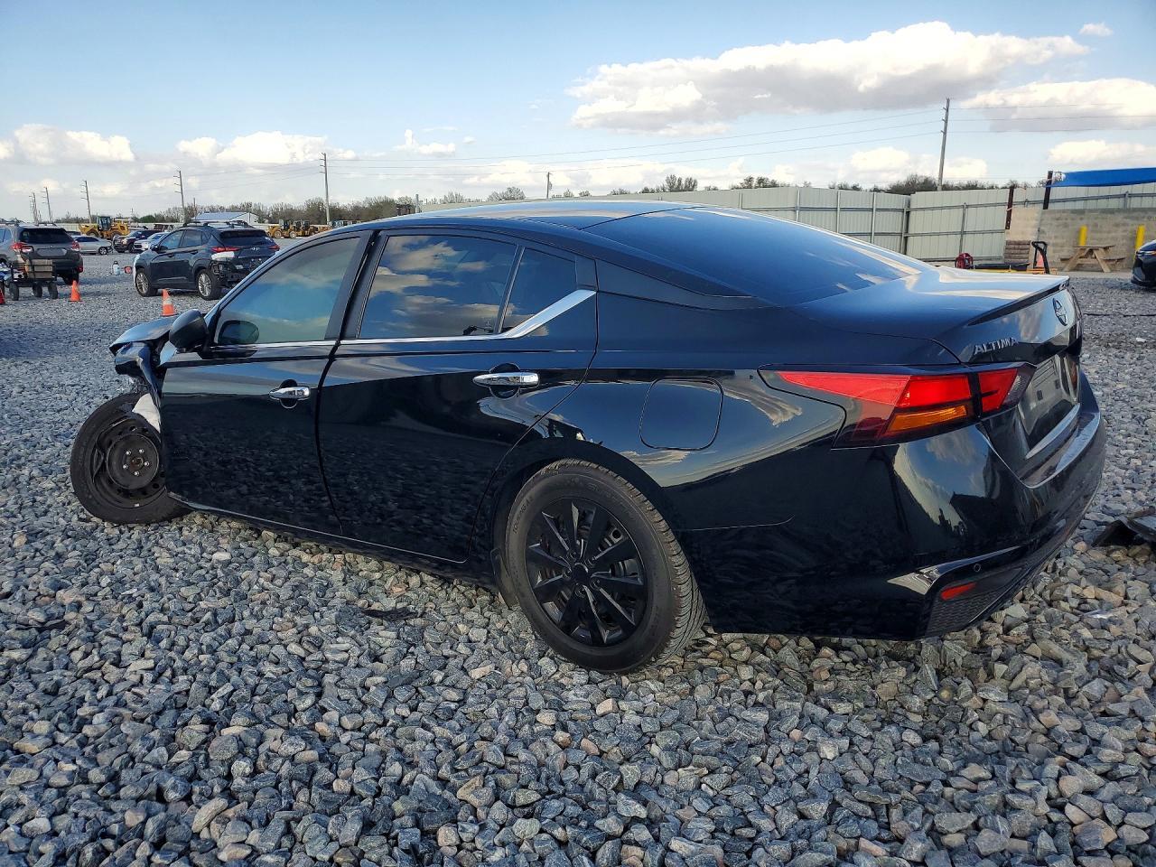 2024 NISSAN ALTIMA