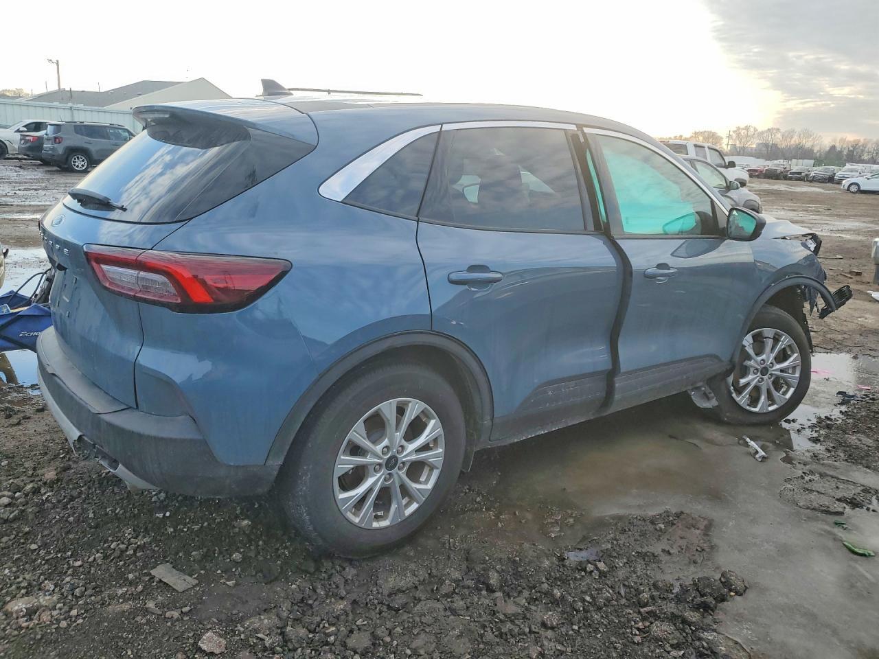 2023 FORD ESCAPE