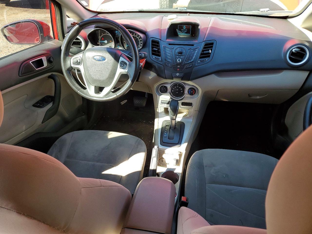 2015 FORD Fiesta