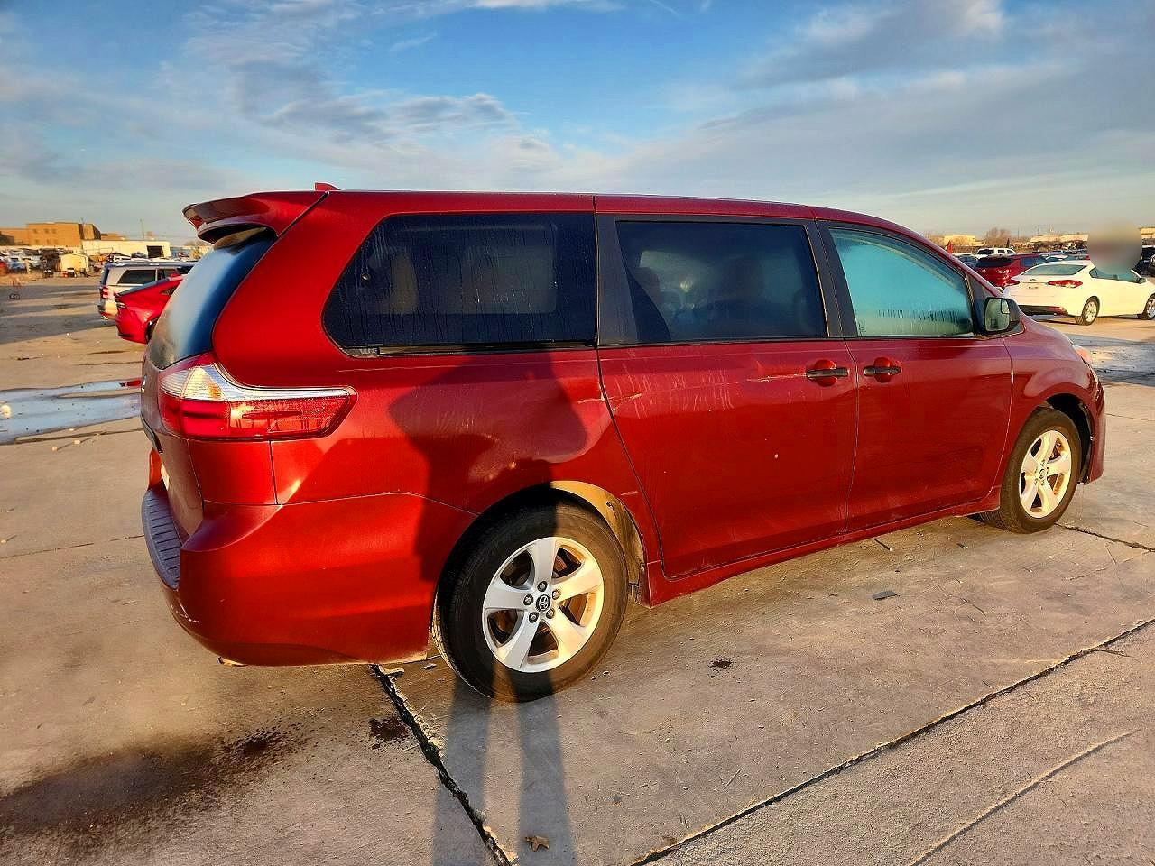 2019 TOYOTA SIENNA