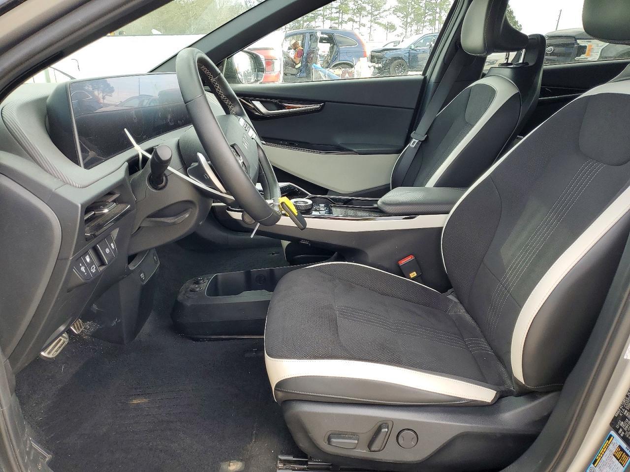 2024 KIA EV6