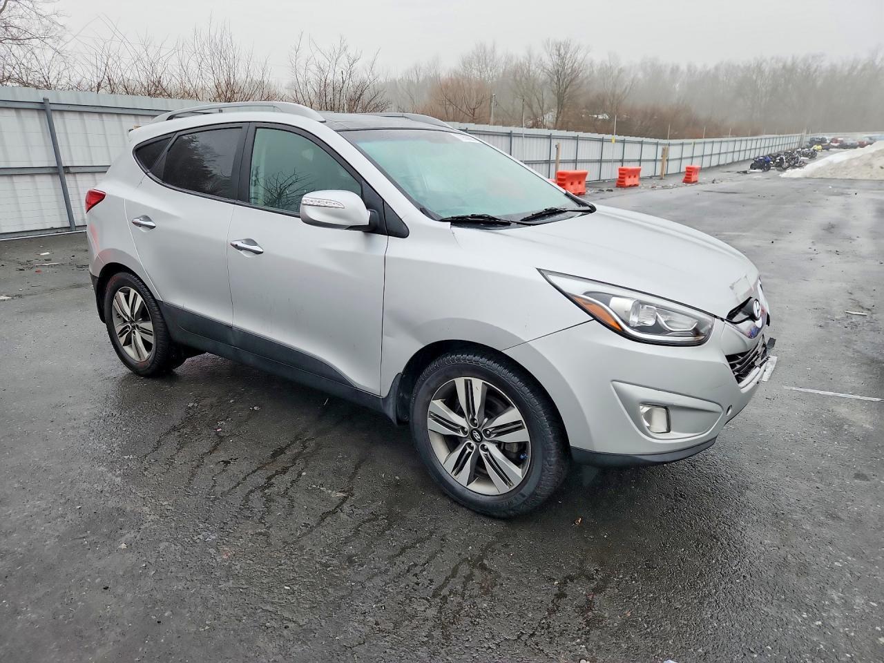 2015 HYUNDAI TUCSON
