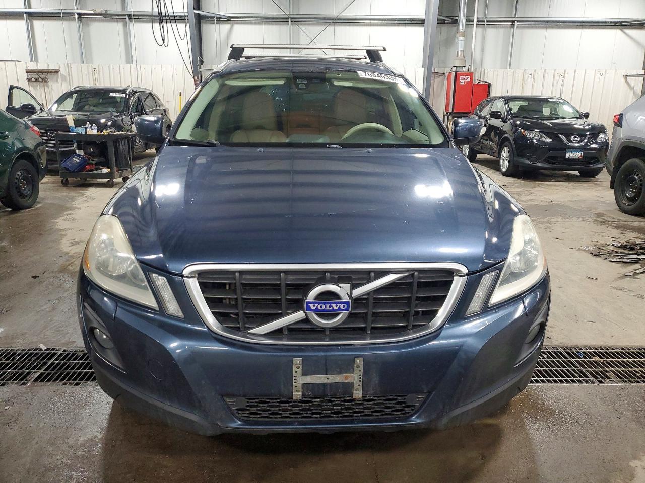 2010 VOLVO XC60