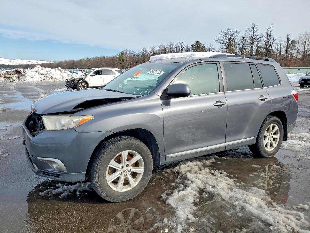 2013 TOYOTA HIGHLANDER