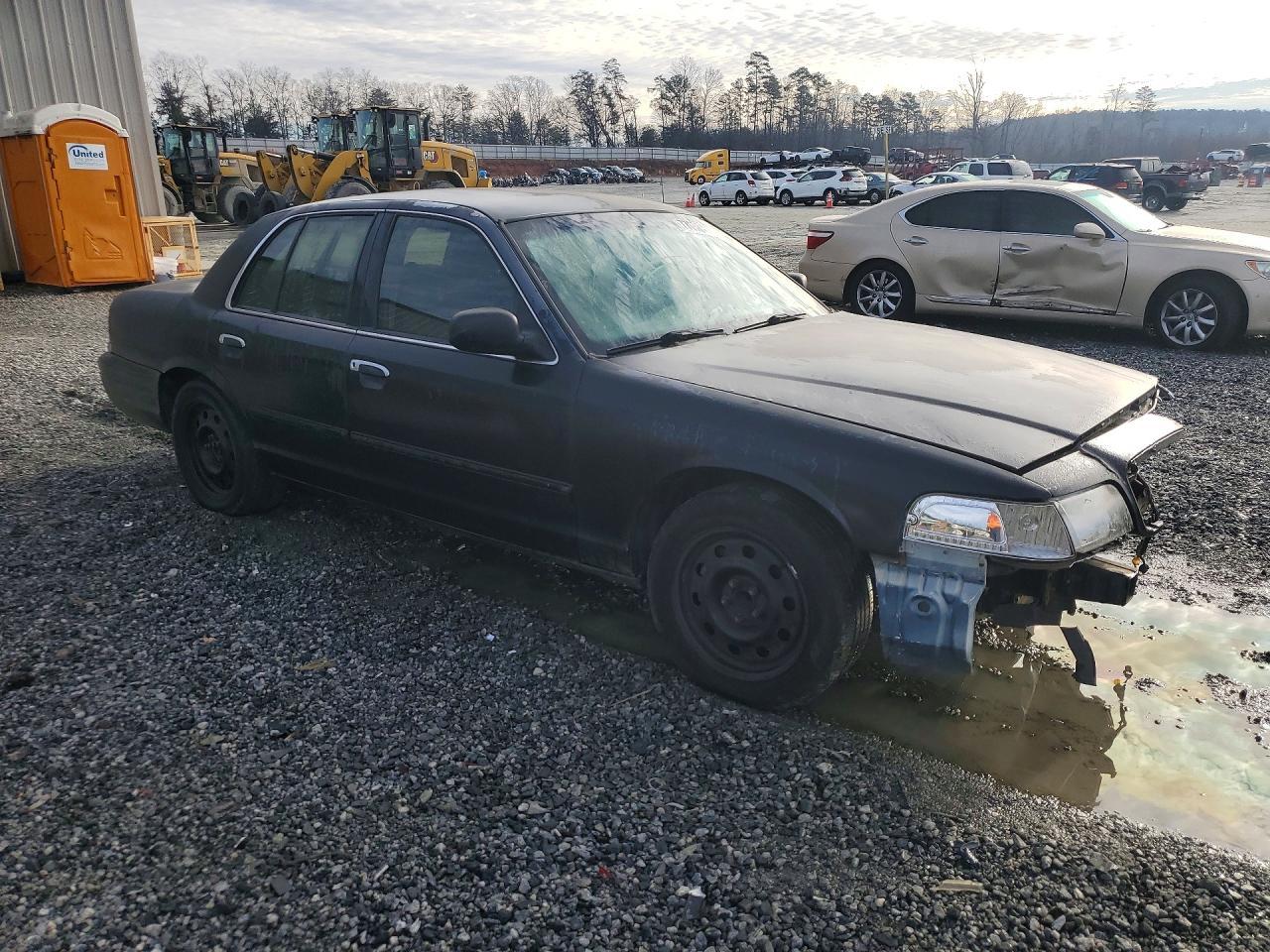 2009 FORD Crown Victoria