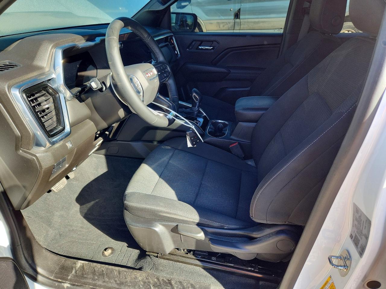 2023 GMC CANYON