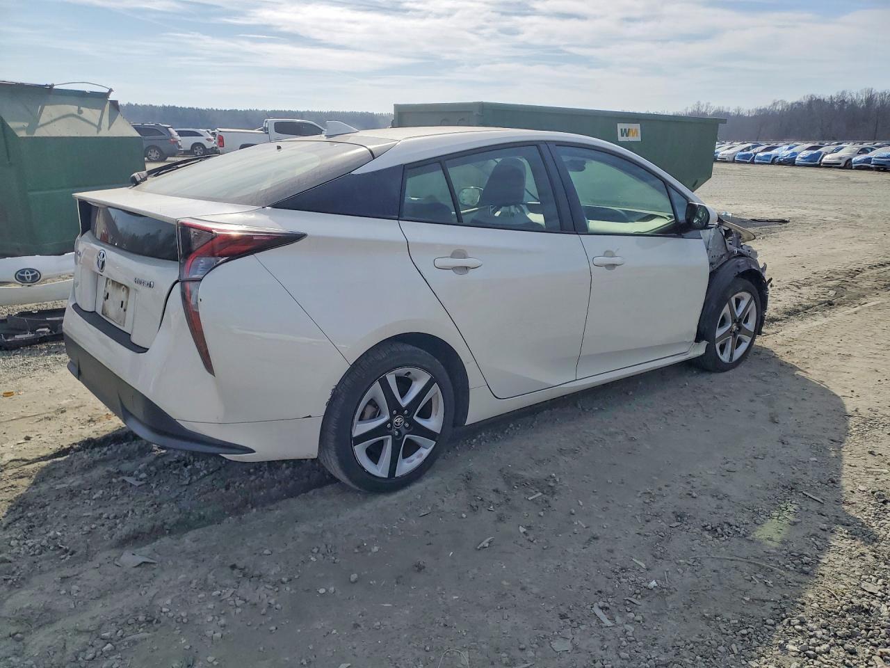 2016 TOYOTA PRIUS