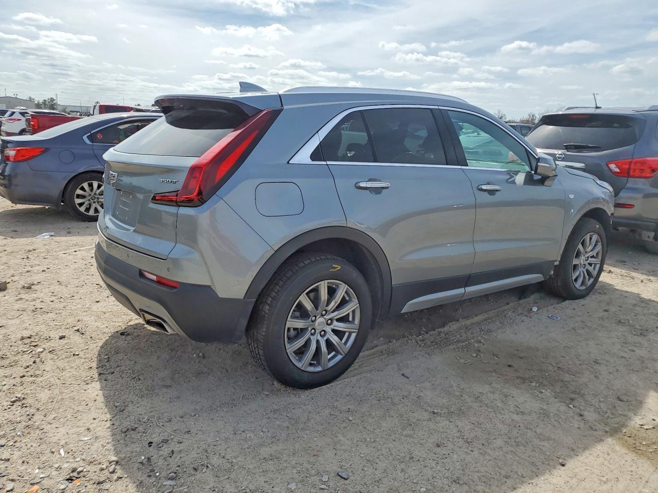 2023 CADILLAC XT4